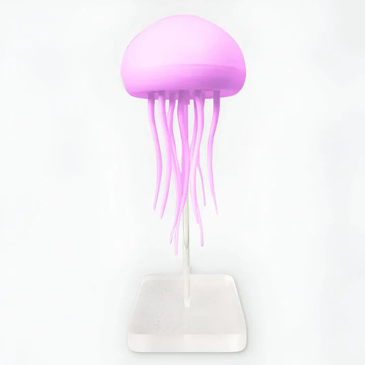 Hipnotyczna lampa LED meduza ze zmieniającymi się kolorami, płynną symulacją ruchu, relaksującą atmosferą, jasna.
