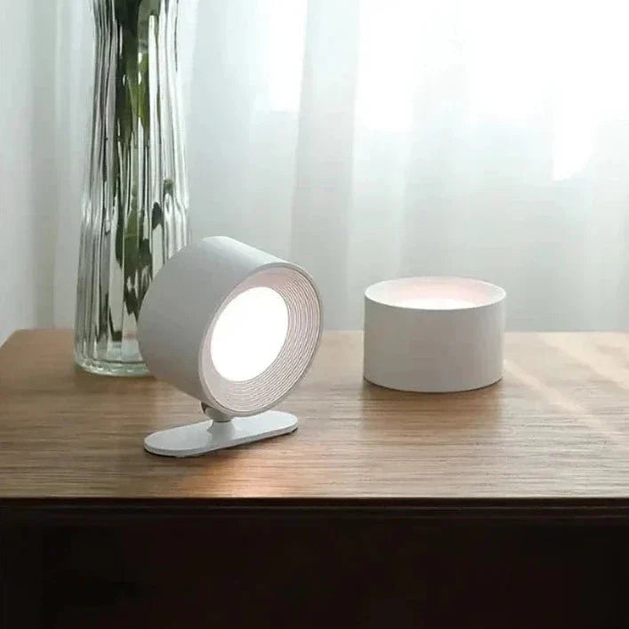 Bezprzewodowa lampa ścienna LED, magnetyczna, ładowalna, nowoczesny design, łatwa instalacja, biała, do salonu i korytarza.