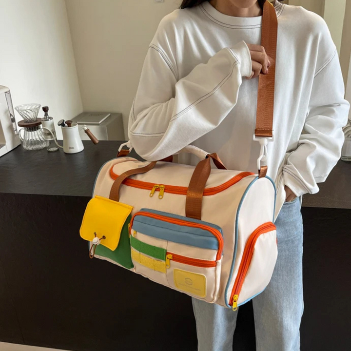 Lekka torba duffel unisex FlexaBag z kolorowymi blokami, idealna na sport, siłownię i krótkie podróże.