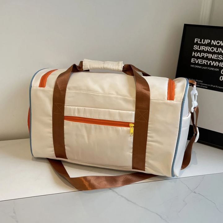 Torba weekendowa FlexaBag unisex z nylonu w modnych kolorowych blokach. Praktyczna na podróże i codzienne użytkowanie.