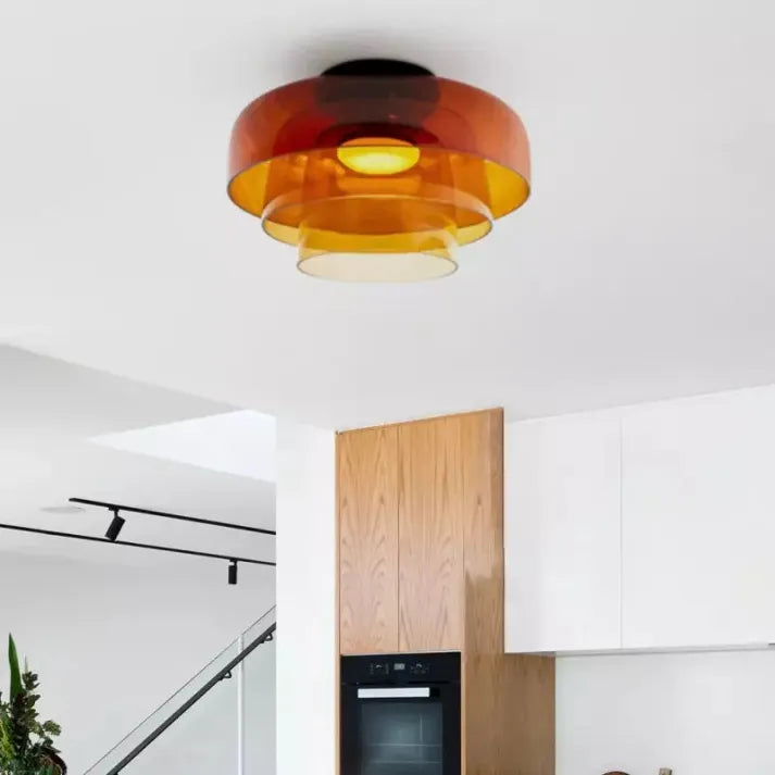 Lampa sufitowa do jadalni, tworzy przytulną atmosferę podczas posiłków, stylowy dodatek