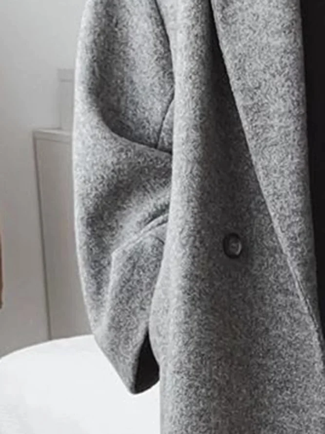 Płaszcz damski oversize, szary, elegancki i nowoczesny, idealny na zimę.