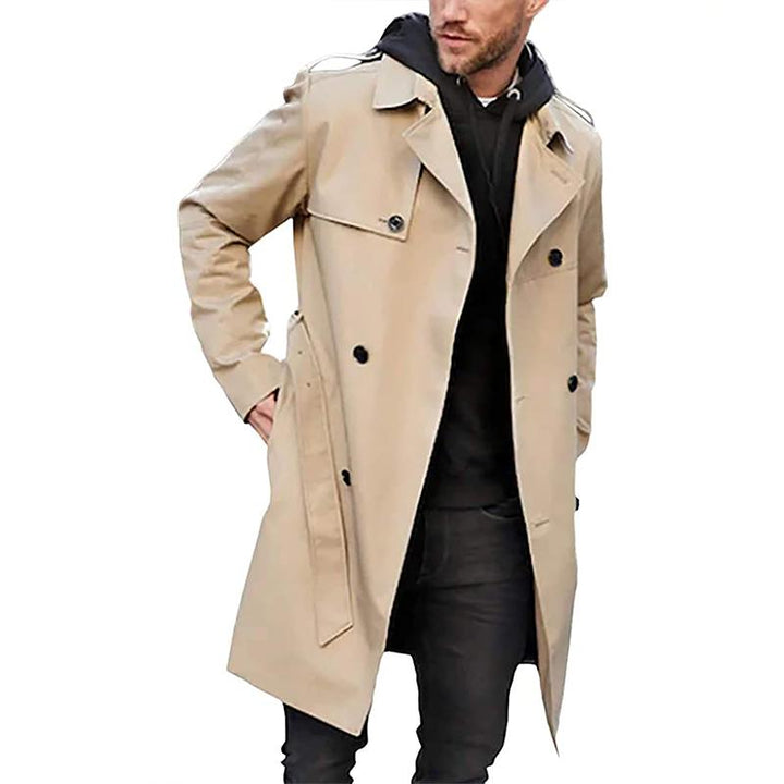 Męski płaszcz trench, dopasowany krój, dwurzędowy, widok z przodu, elegancki i oddychający, klasyczny styl.