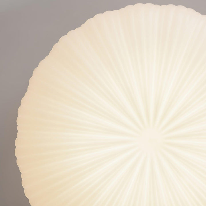 Lampa sufitowa LED z metalu i akrylu, nowoczesny design, regulowane światło z pilotem, elegancka i współczesna.