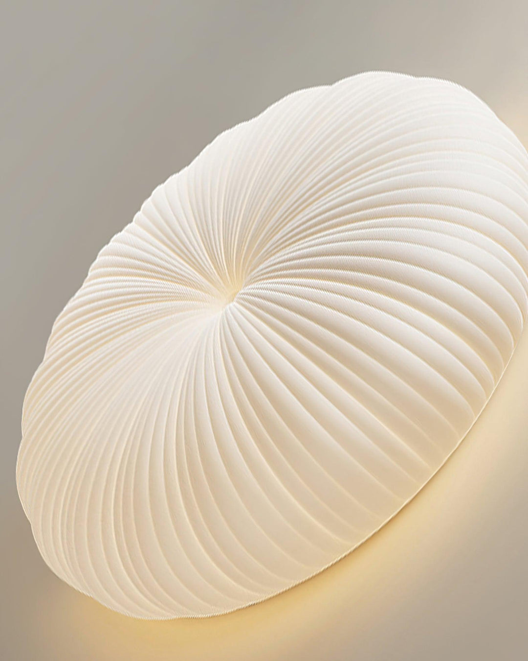 Lampa sufitowa LED z metalu i akrylu, nowoczesny design, regulowane światło z pilotem, elegancka i współczesna.