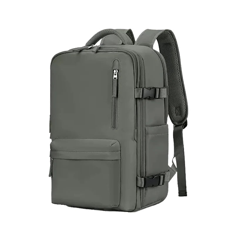 Plecak outdoorowy TrailSafe Pro z inteligentnym organizerem, ułatwiającym pakowanie.