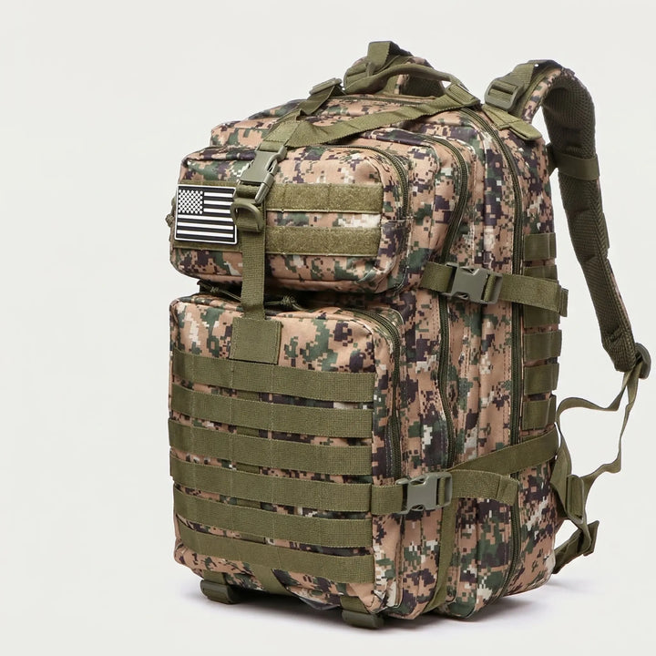 Zielony plecak taktyczny 25L z systemem MOLLE, idealny do outdooru, survivalu i wędrówek.