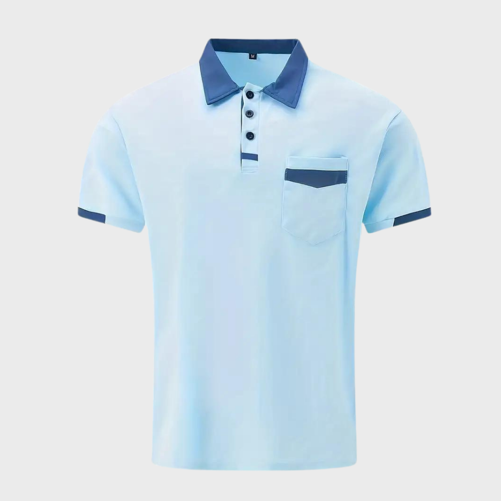 Męskie polo, model w ruchu, komfort i swoboda ruchów.
