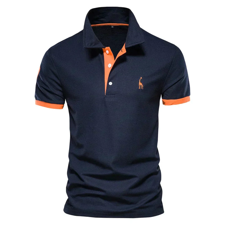Męskie polo klasyczne, dopasowany krój, elegancka plisa z guzikami, oddychający materiał dla komfortu i ponadczasowego stylu.