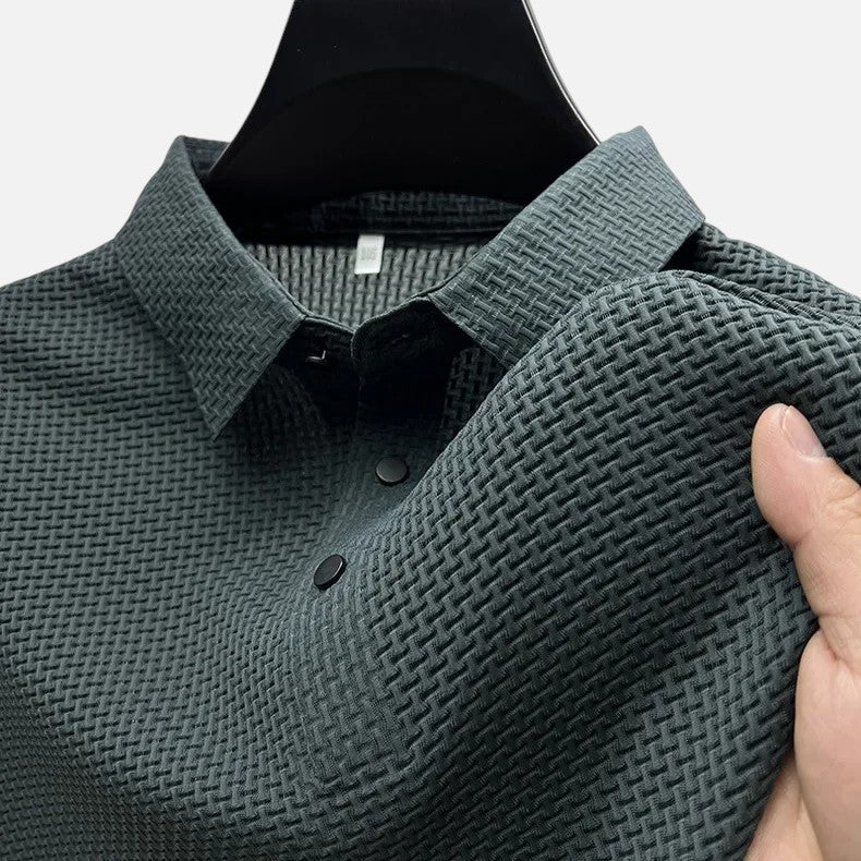 Elegancka, oddychająca męska koszulka polo z krótkim rękawem, z lekkiego materiału, idealna na lato.