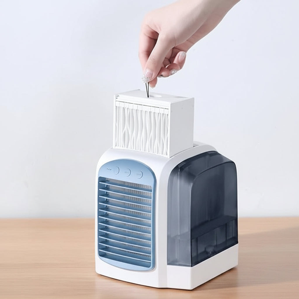 Oscylacyjny mini klimatyzator do równomiernego chłodzenia pokoju. Przenośny, cichy wentylator na biurko lub do sypialni.