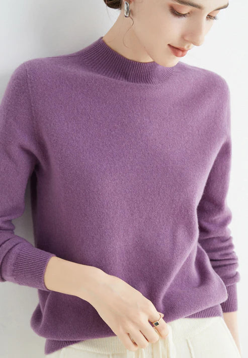 Damski sweter z miękkiego materiału, idealny na każdą okazję
