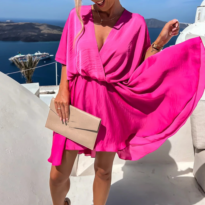 Sukienka damska Romane, dostępna w kilku kolorach, styl nowoczesny.