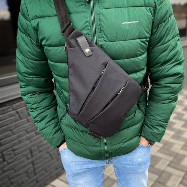 Nowoczesna antykradzieżowa torba na ramię dla kobiet, z eleganckim designem i regulowanymi paskami, dostępna w wielu kolorach.