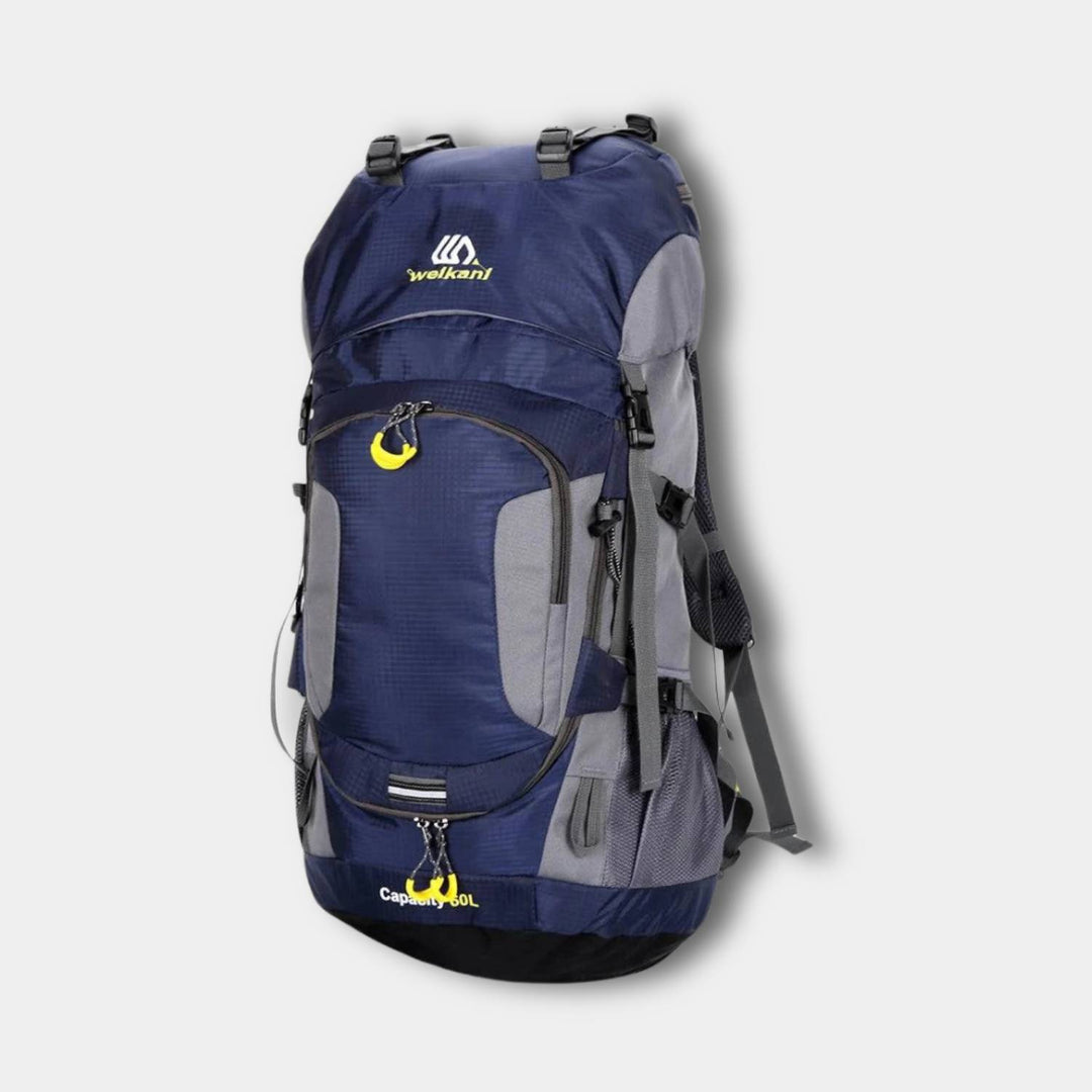 Zielony, solidny plecak trekkingowy AdventurePack o pojemności 60L, przeznaczony do transportu ciężkiego ładunku, z wyściełanymi szelkami, idealny na przygody na świeżym powietrzu.