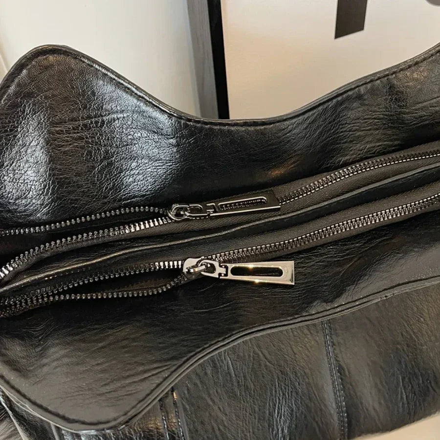 Damska torba na ramię Dakota ze skóry syntetycznej, elegancka, pojemna, regulowany pasek, widok z przodu, szlachetnie minimalistyczna