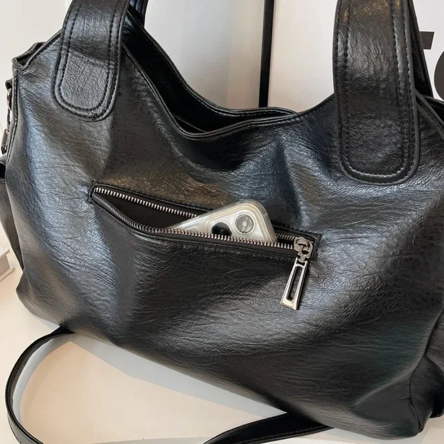Damska torba na ramię Dakota ze skóry syntetycznej, elegancka, pojemna, regulowany pasek, widok z przodu, szlachetnie minimalistyczna