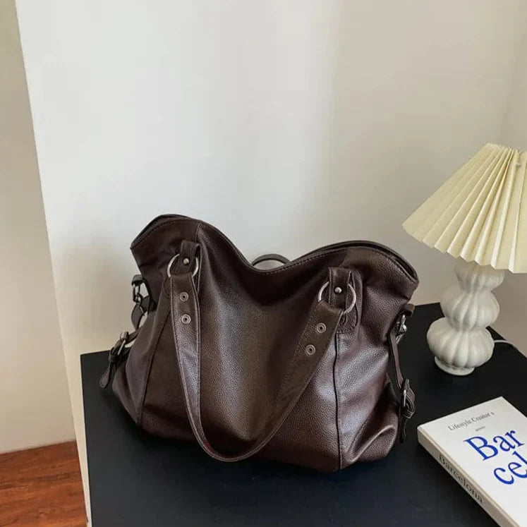 Damska torba shopperka z miękkiej skóry PU, elegancka i przestronna, z zamkiem błyskawicznym i paskiem na ramię.