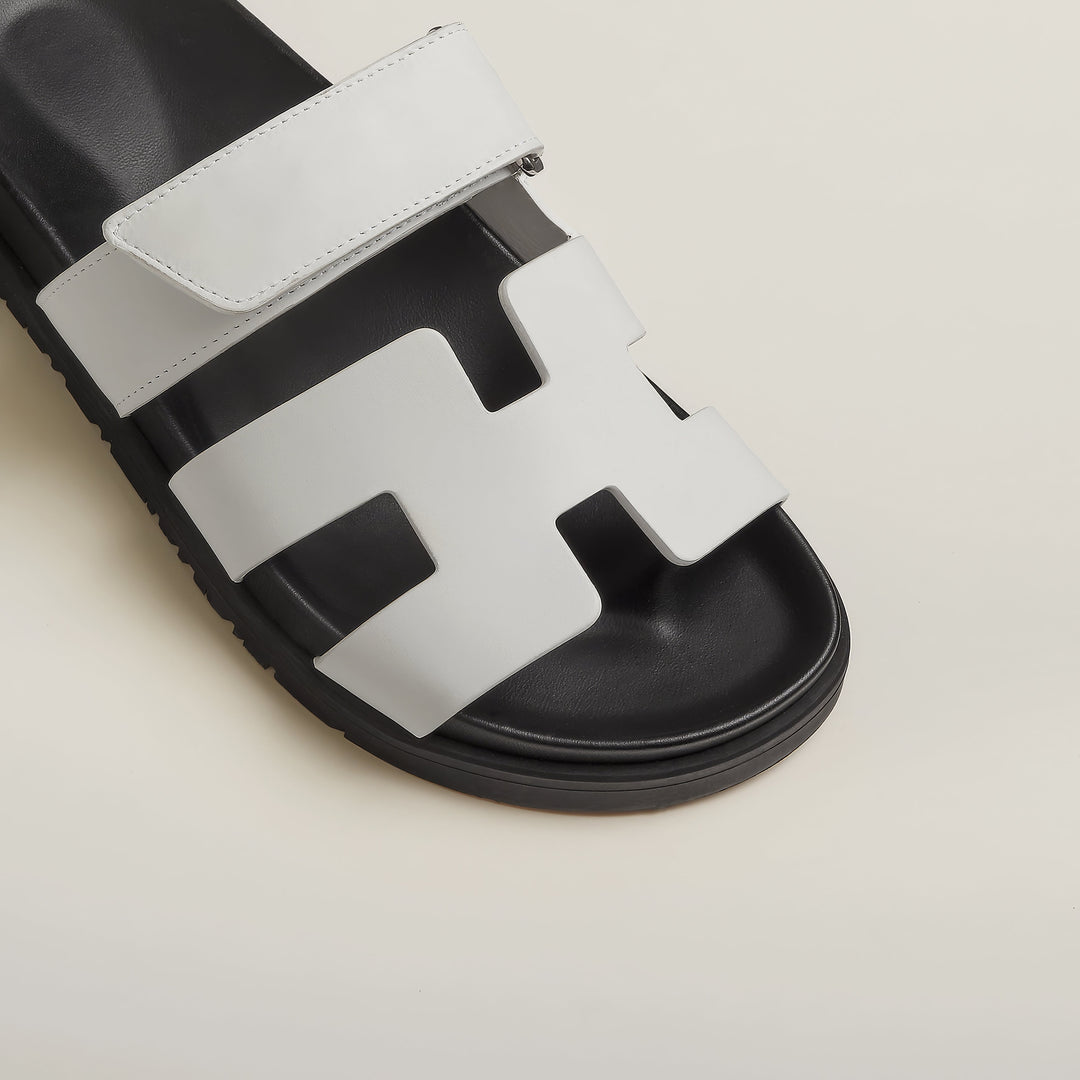 Eleganckie i wygodne skórzane sandały damskie, idealne na lato, z eleganckim designem i ergonomiczną podeszwą.