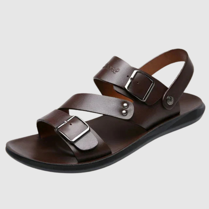 Męskie sandały premium komfort z elegancką klamrą, nowoczesny i lekki design na lato, widok z boku.