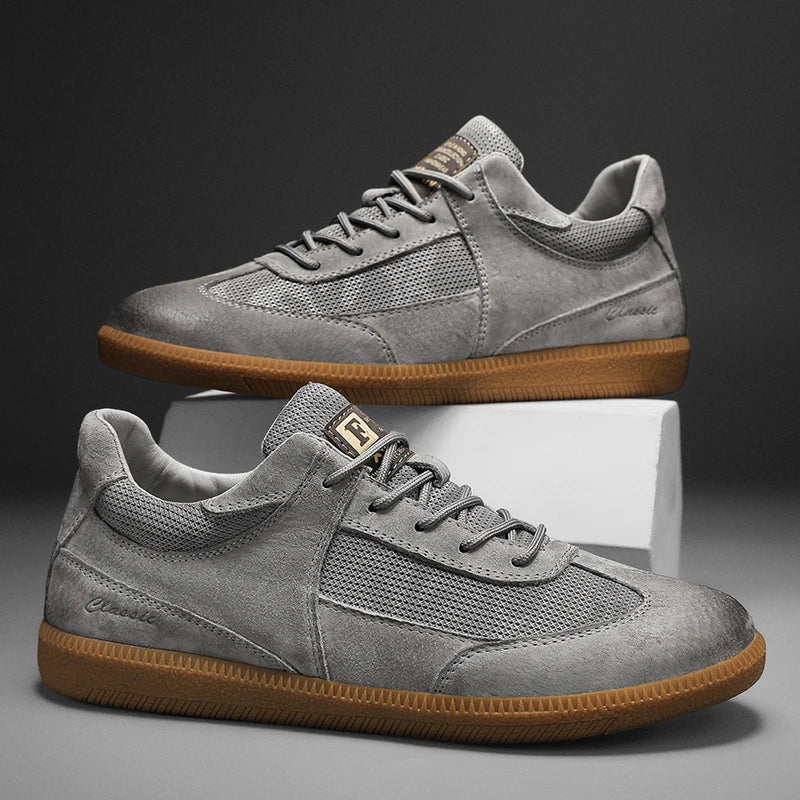 Męskie sneakersy z włoskiej skóry, eleganckie i komfortowe, czarny design, antypoślizgowa podeszwa.