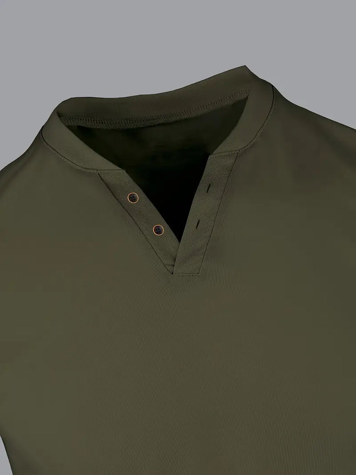 Męska elegancka koszulka Henley w kolorze zielonym, klasyczny krój, lekki i oddychający materiał, swobodny i wyrafinowany styl.