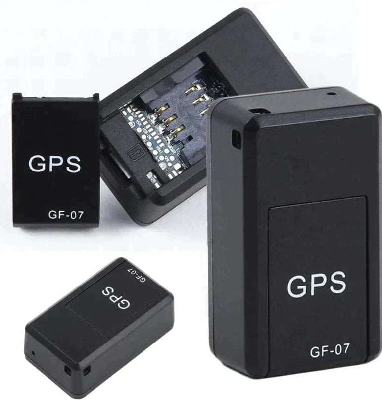 Kompaktowy, czarny, magnetyczny lokalizator GPS bez abonamentu, ze wbudowanym magnesem, precyzyjne śledzenie pojazdów, łatwa instalacja.