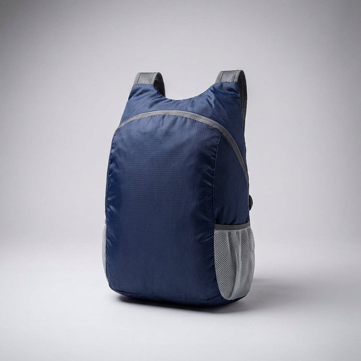 Stylowa, składana torba podróżna unisex. Nowoczesny design, ultralekka i wodoodporna na każdą wycieczkę.