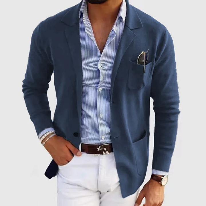 Męska lekka kurtka w kolorze beżowym, z eleganckim i minimalistycznym krojem, idealna do stylu casualowego i biznesowego.