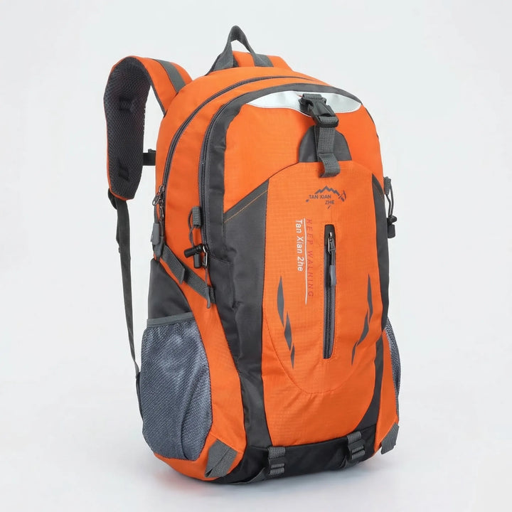 Praktyczny plecak 50L Sean, wodoodporny, z wieloma kieszeniami i systemem nośnym na outdoor.