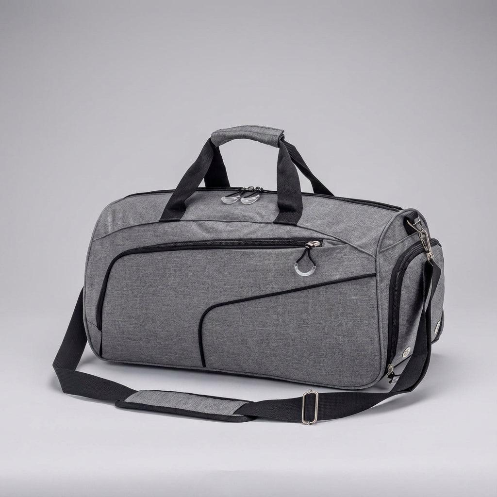 Szczegóły wewnętrznej organizacji wodoodpornego worka duffel FlexDuffel 35L – liczne przegrody.