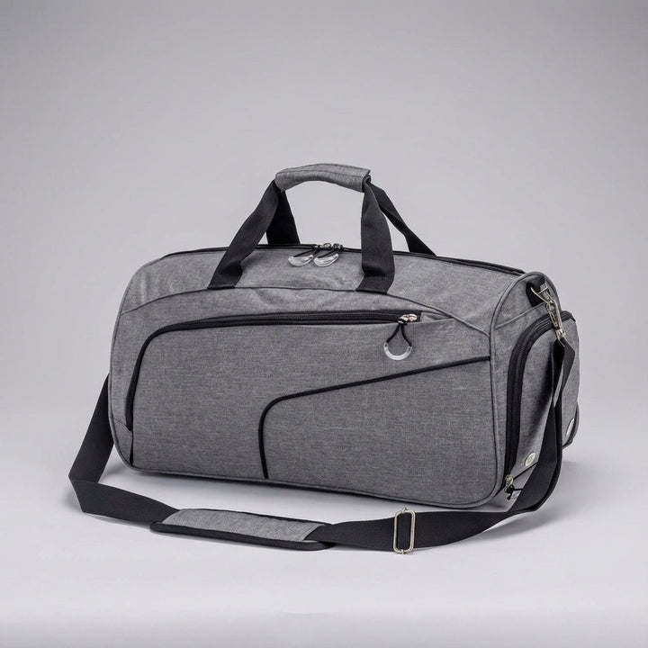 Szczegóły wewnętrznej organizacji wodoodpornego worka duffel FlexDuffel 35L – liczne przegrody.