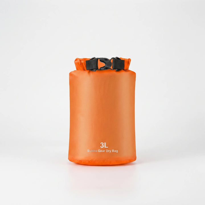 Wodoodporny worek na sprzęt outdoor. Sucha torba Dry Bag do kajakarstwa i turystyki.