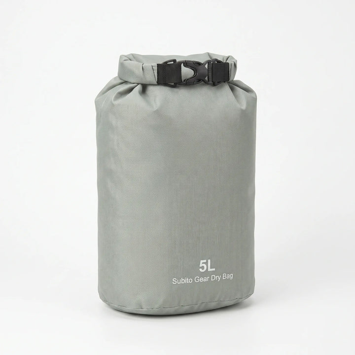 Praktyczny Dry Bag, sucha torba na plażę i podróże, zapewniająca bezpieczeństwo rzeczy.