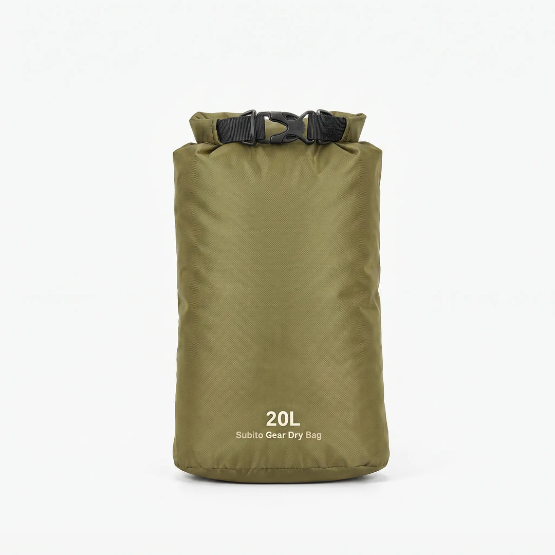 Uniwersalny wodoszczelny worek Dry Bag do sportów wodnych i aktywności outdoorowych.